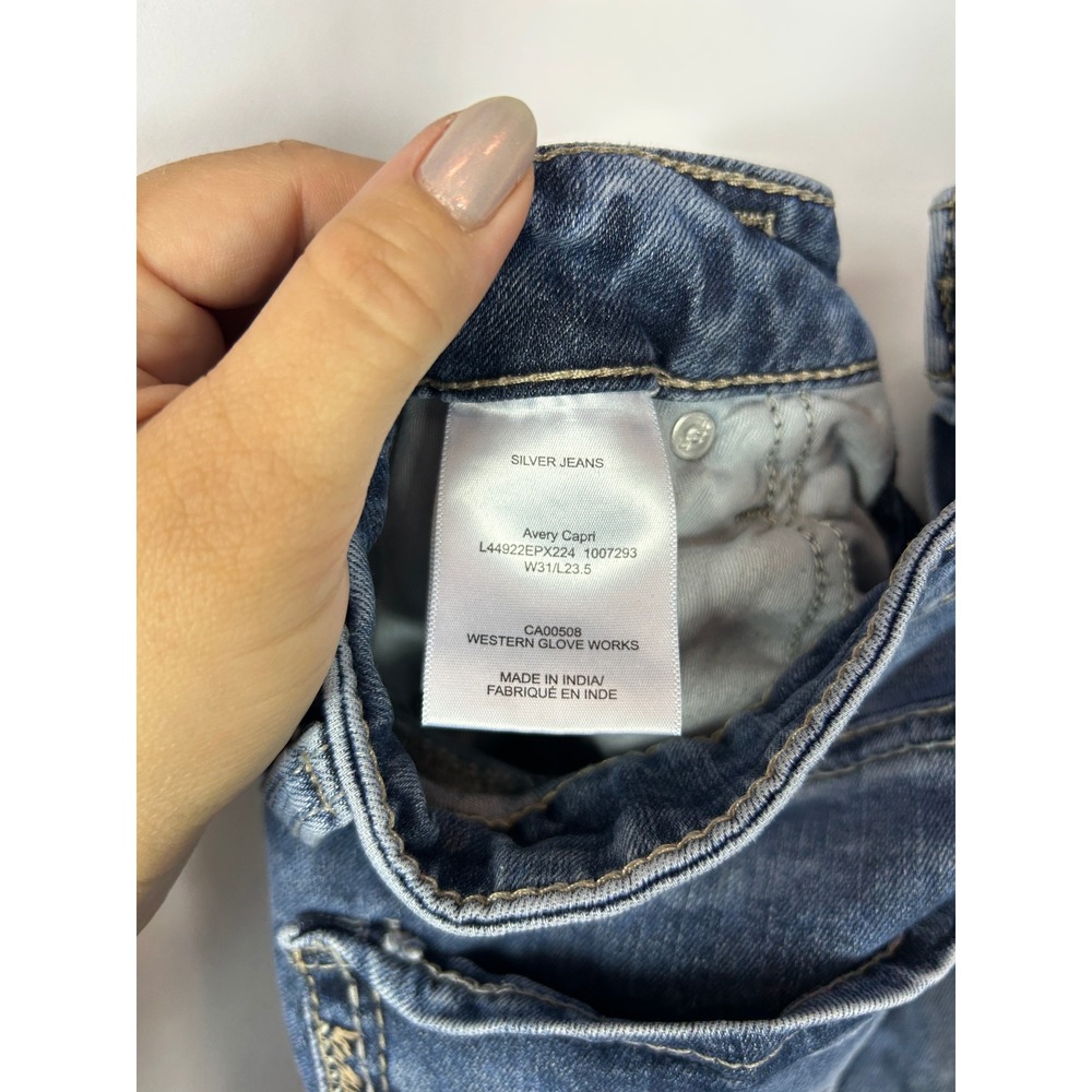 Silver Jeans Avery Capri Medium Wash High Rise Stretch Denim Blue Jeans W31 - Picture 5 of 7